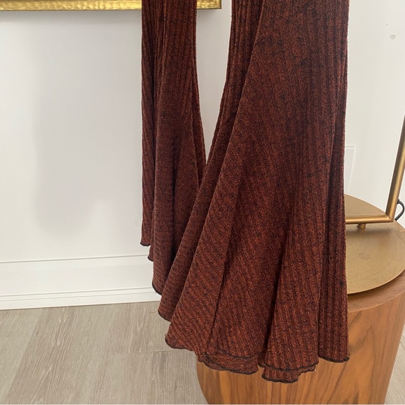 ⏱️24 HR SALE⏱️ 16ARLINGTON Flared Knit Pants - Picture 5 of 7